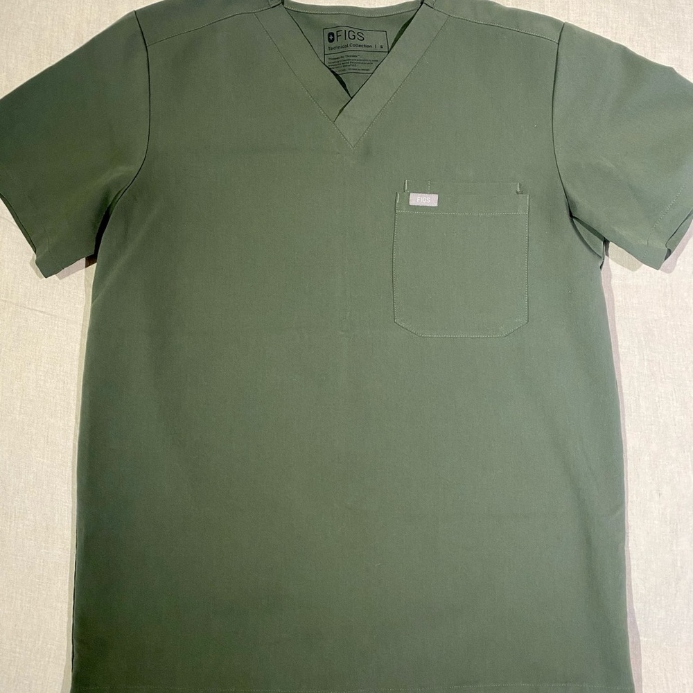 ❌SOLD❌ Figs Leon Scrub Top - Moss